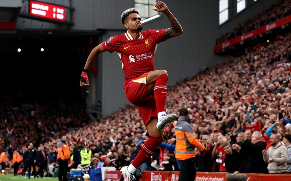 萨拉赫梅开二度，利物浦轻松胜出