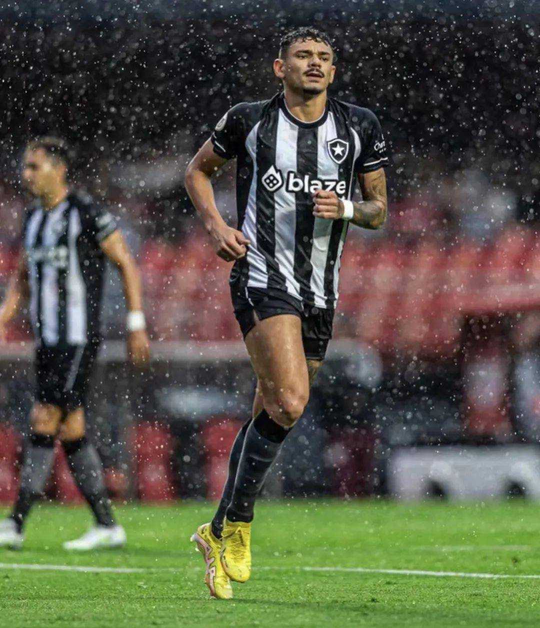 塞尔维亚天王连场破门，国际比赛状态火热的简单介绍