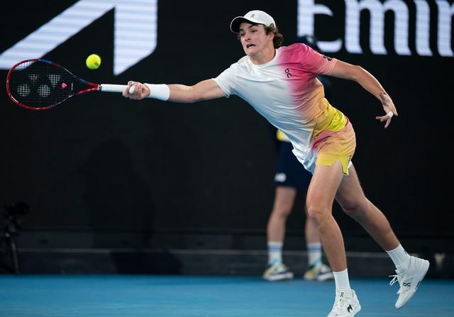 包含阿根廷网球选手连胜追赶,突围成功的词条 包含阿根廷网球选手连胜追赶,突围成功的词条