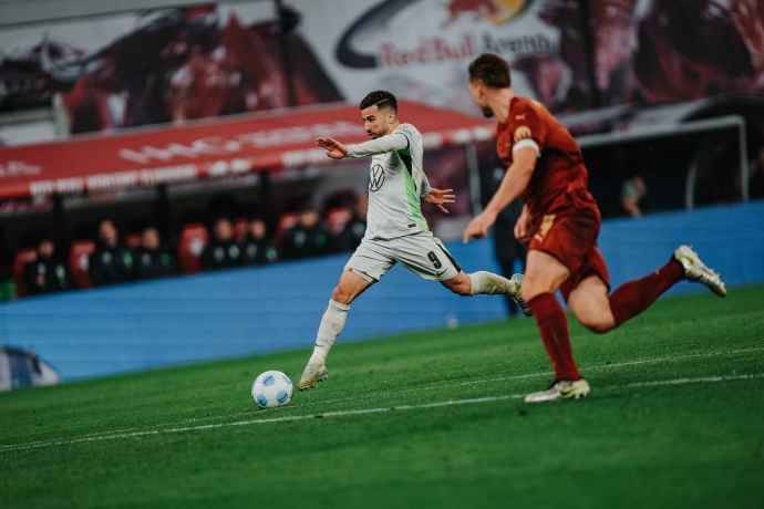 霍芬海姆失利后调整状态，备战下一场比赛的简单介绍