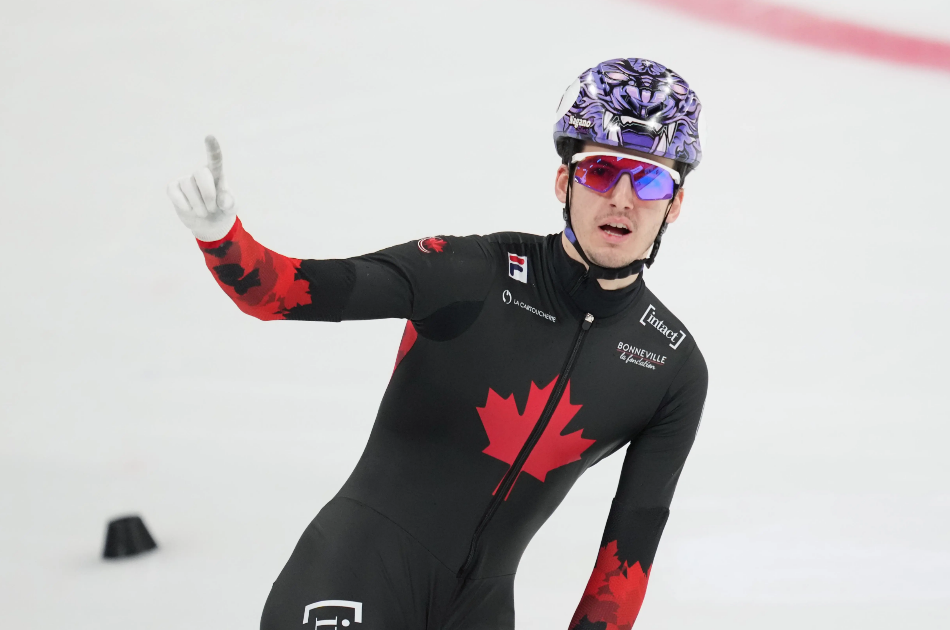 加拿大短道速滑选手稳操胜券