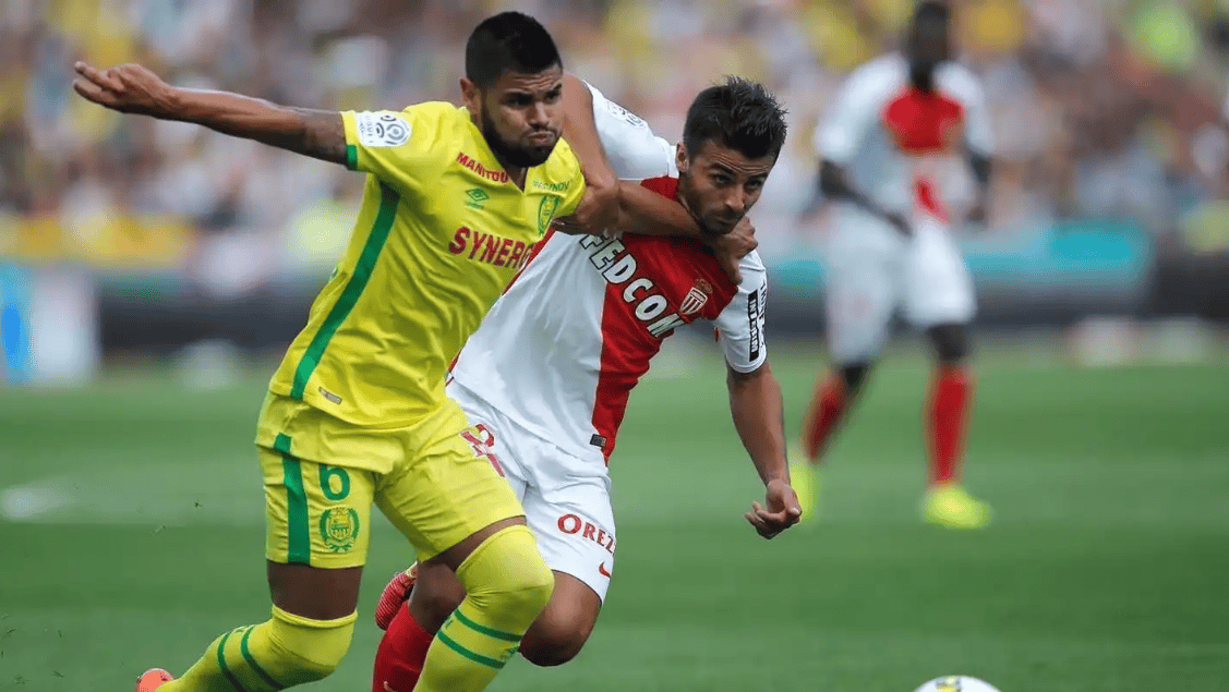 里尔在主场击败斯特拉斯堡,取得胜利 里尔在主场击败斯特拉斯堡,取得胜利