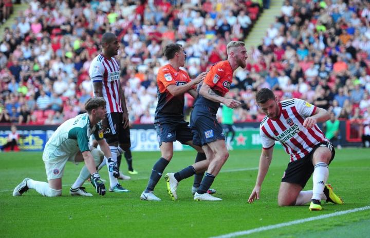 德比郡客场大胜雷丁，重返晋级附加赛区