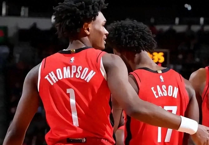 猛龙击败热火:范弗利特率队狂胜 猛龙击败热火:范弗利特率队狂胜