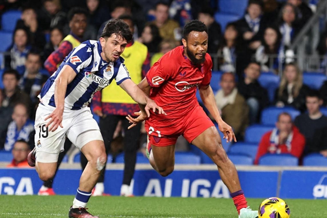 塞维利亚客场不敌对手,遭遇连败 塞维利亚客场不敌对手,遭遇连败