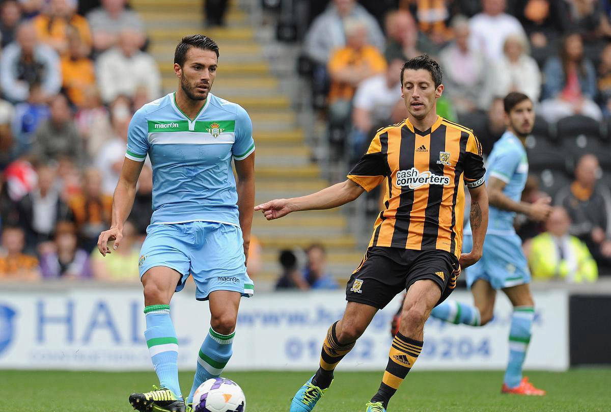 马拉加惊险拿分,客场表现亮眼 马拉加惊险拿分,客场表现亮眼