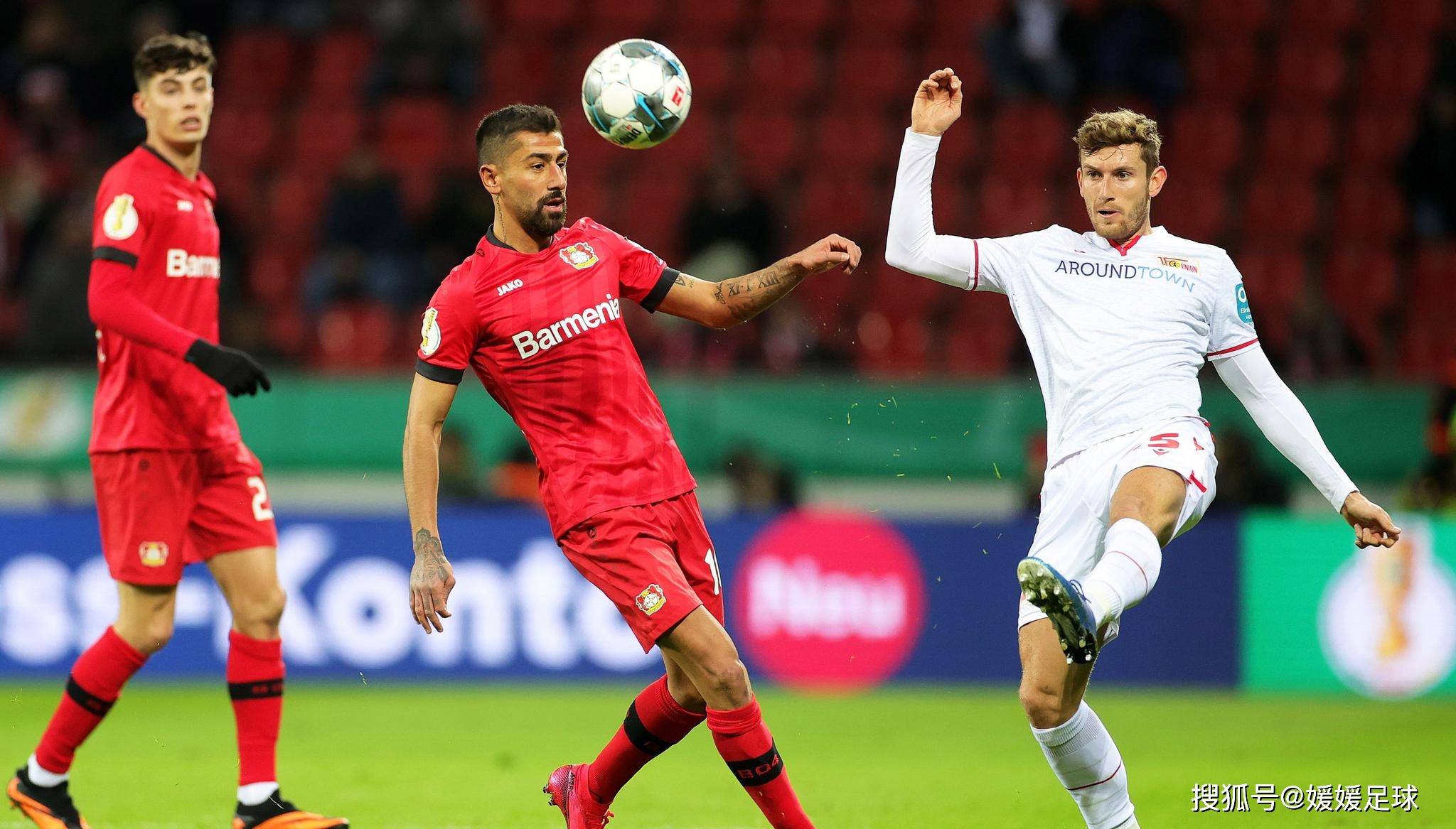 包含里昂客场大胜梅斯，继续保持领先的词条