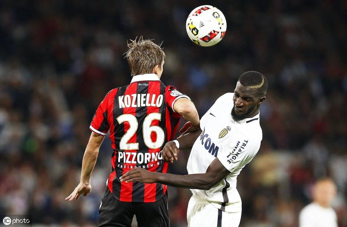 多支顶尖球队碰撞，场上对攻频频，胜败利权在握