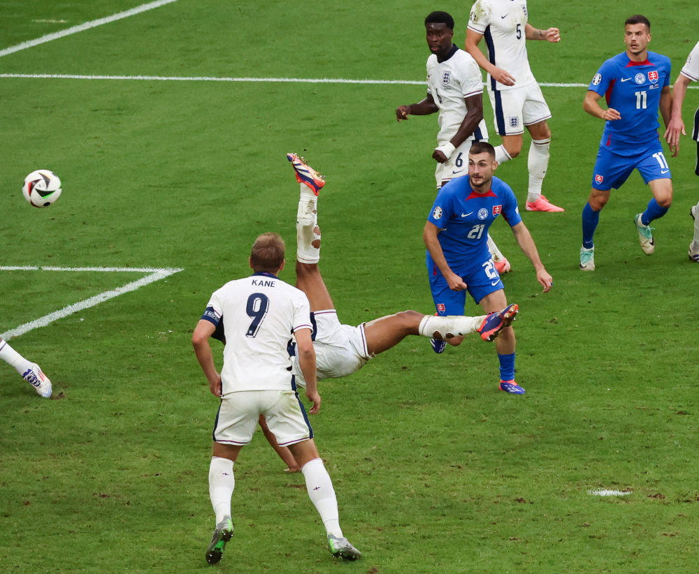 关于欧预赛精彩瞬间,球员技术展现魅力的信息 关于欧预赛精彩瞬间,球员技术展现魅力的信息