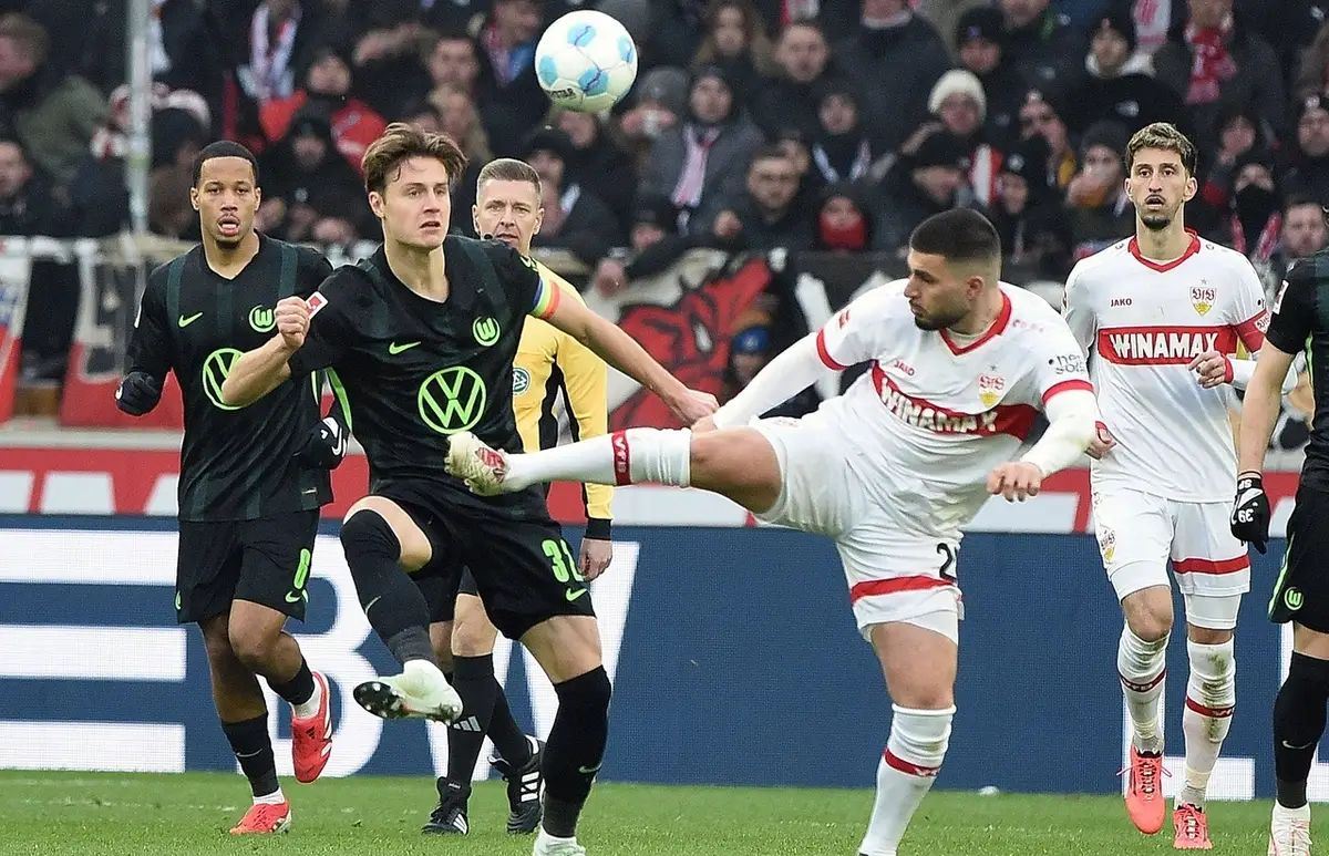 包含斯图加特精神表现抢眼，晉級穩定的词条