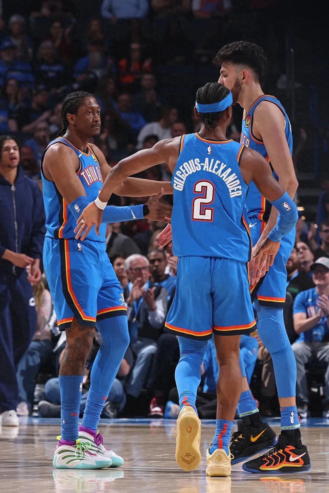 灰熊队成功逆转，晋级总决赛之路再现希望