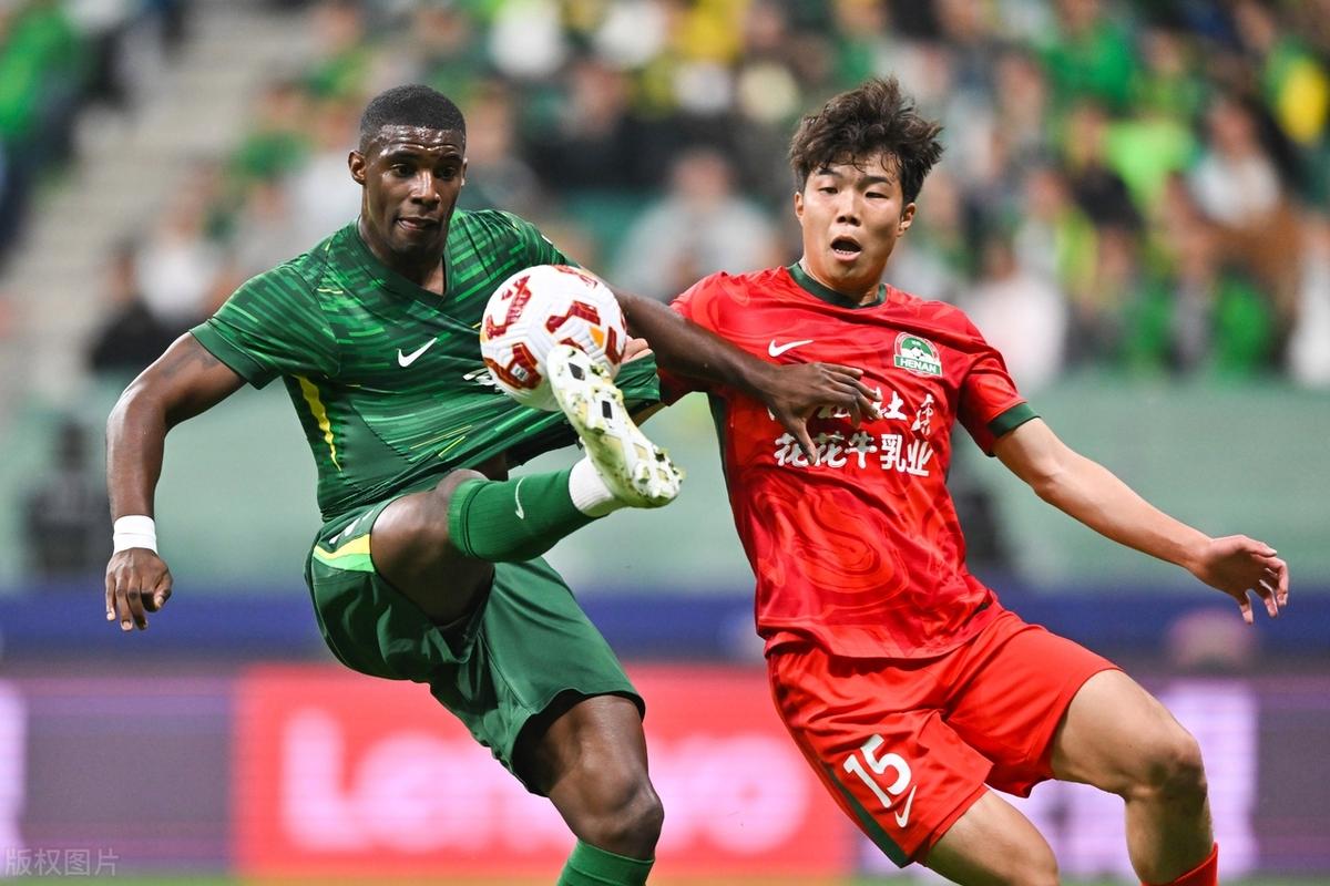 关于塞尔塔维战平，积分榜位置微降的信息