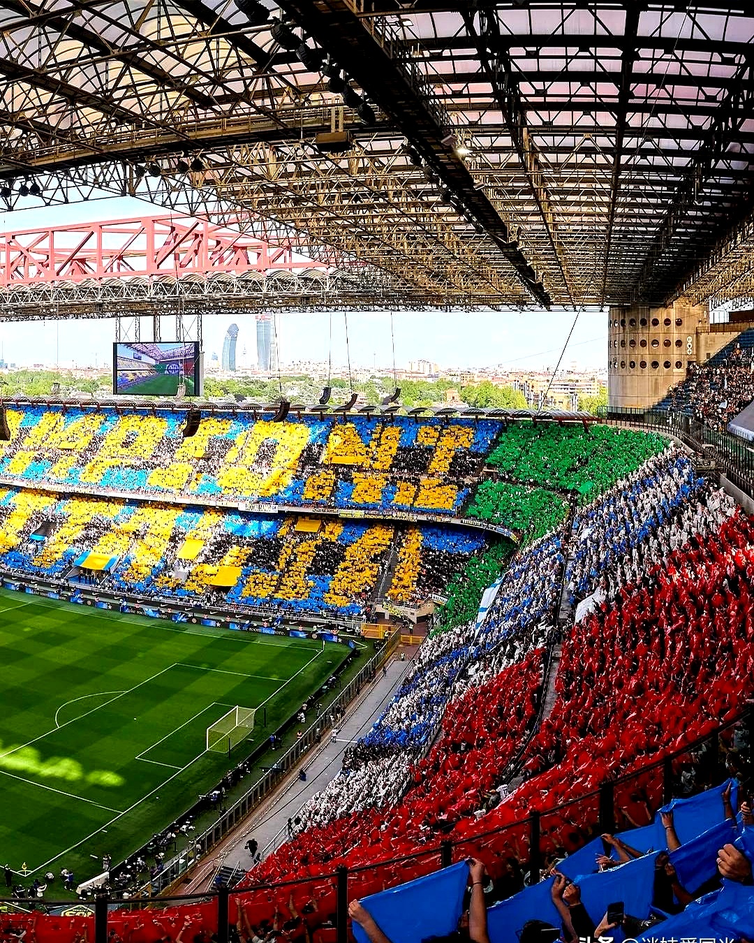 国际米兰主场大胜，继续压迫榜首球队