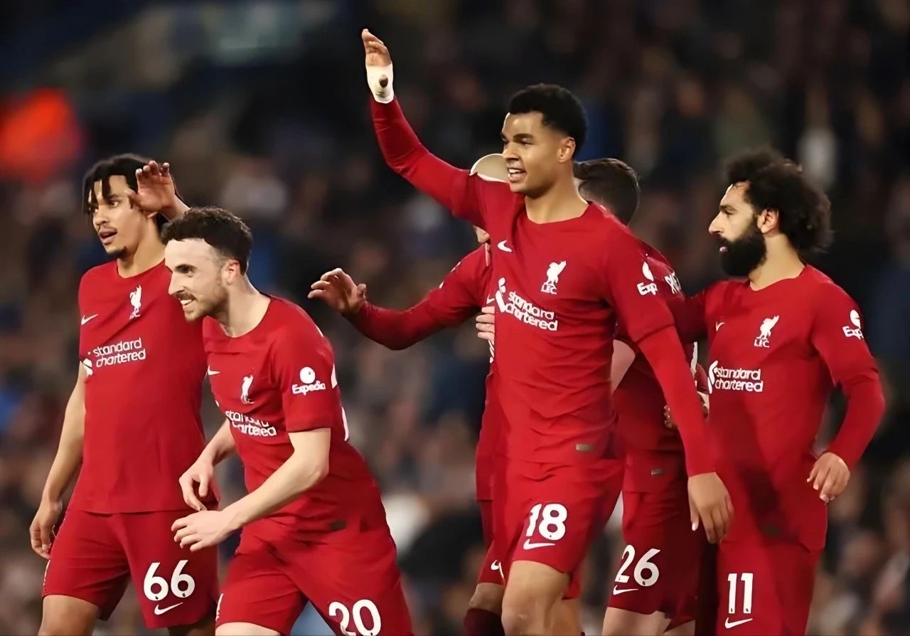 关于利物浦与曼城的对决谁能占据上风？的信息