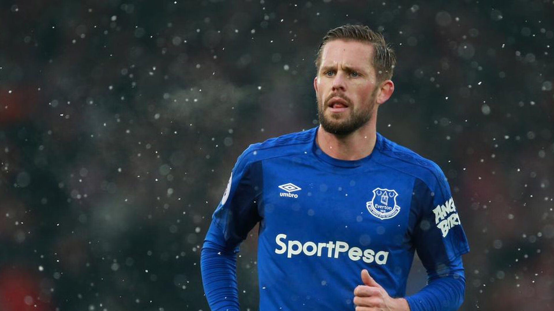 红黑绝境逆袭！基耶萨神之一剑刺穿巴黎，年度焦点战诠释足球终极悬念