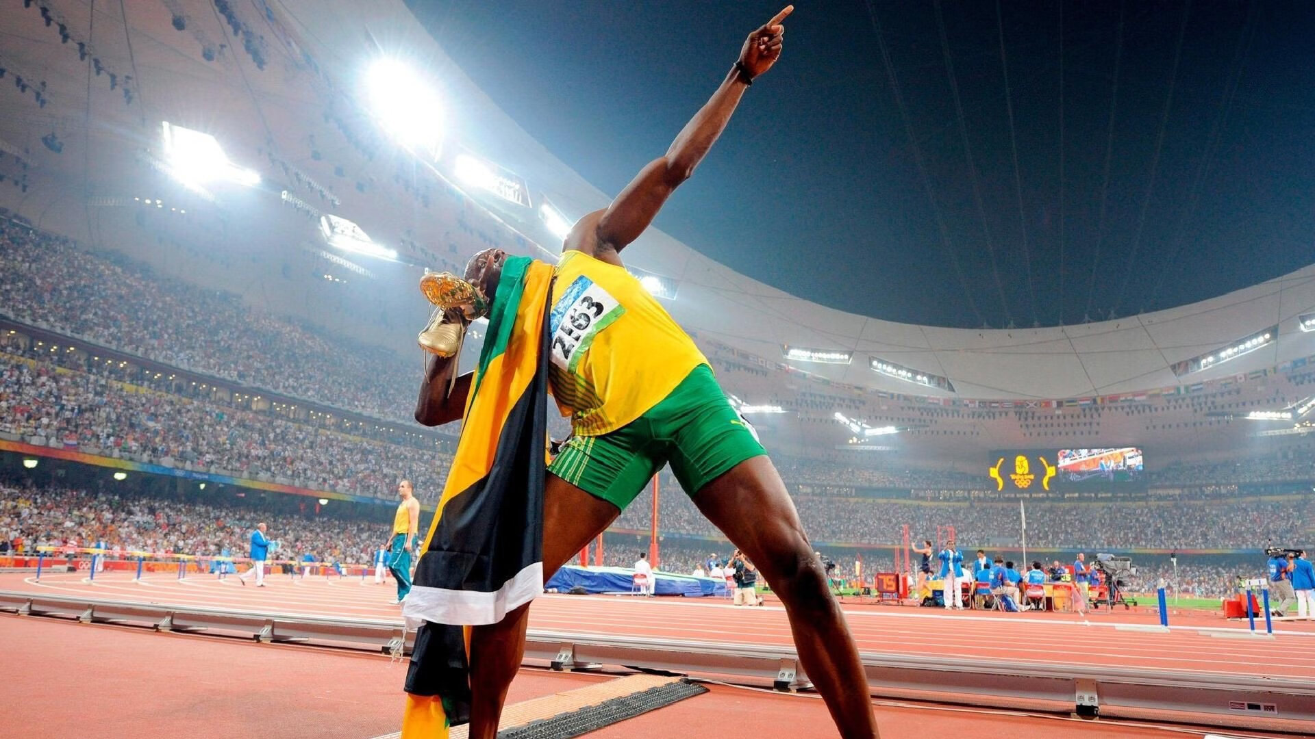 塞恩斯独舞,一记绝杀如何助车队豪取桂冠,并彻底碾压哈斯